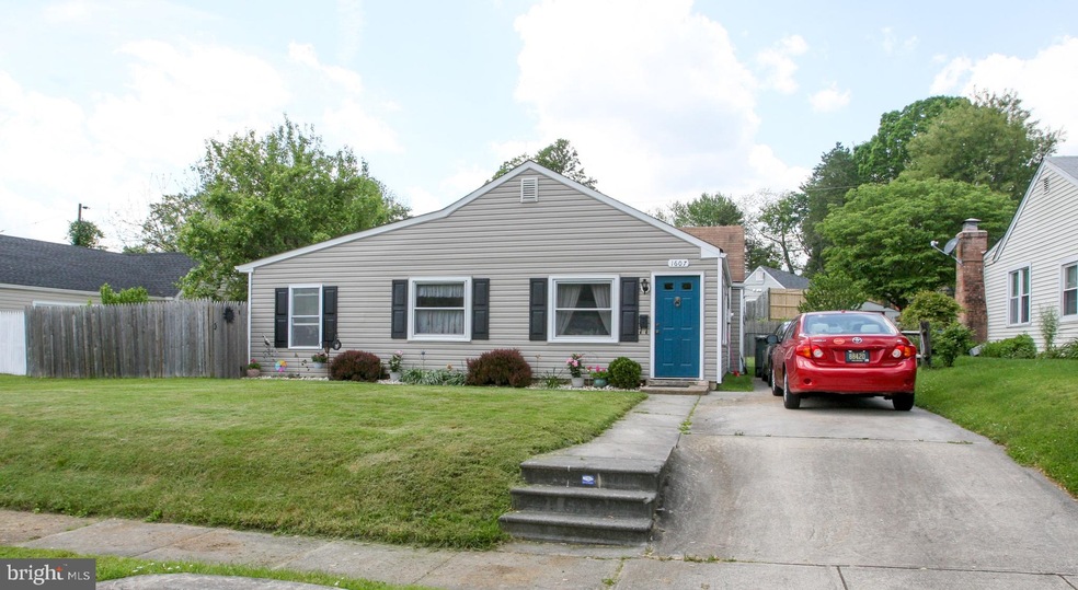 1607 W Willow Run Dr, Wilmington, DE 19805 - photo 1