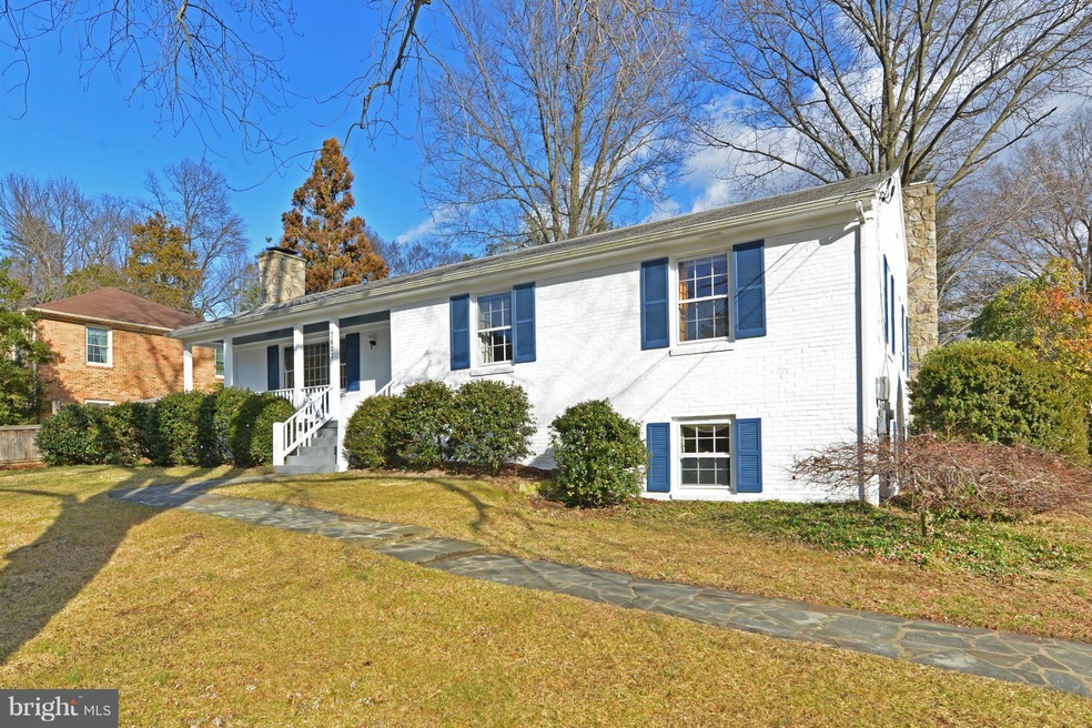 7607 Range Rd, Alexandria, VA 22306 - photo 1