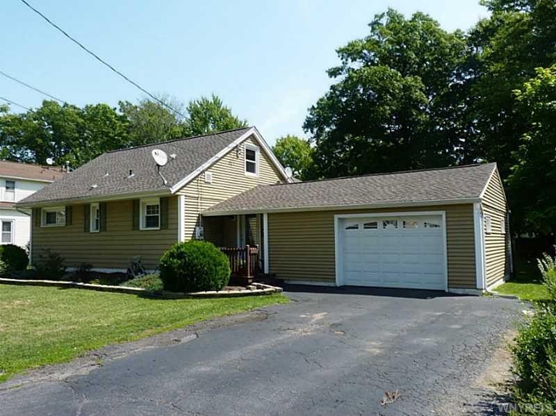 369 North Ave, North Tonawanda, NY 14120 - photo 1