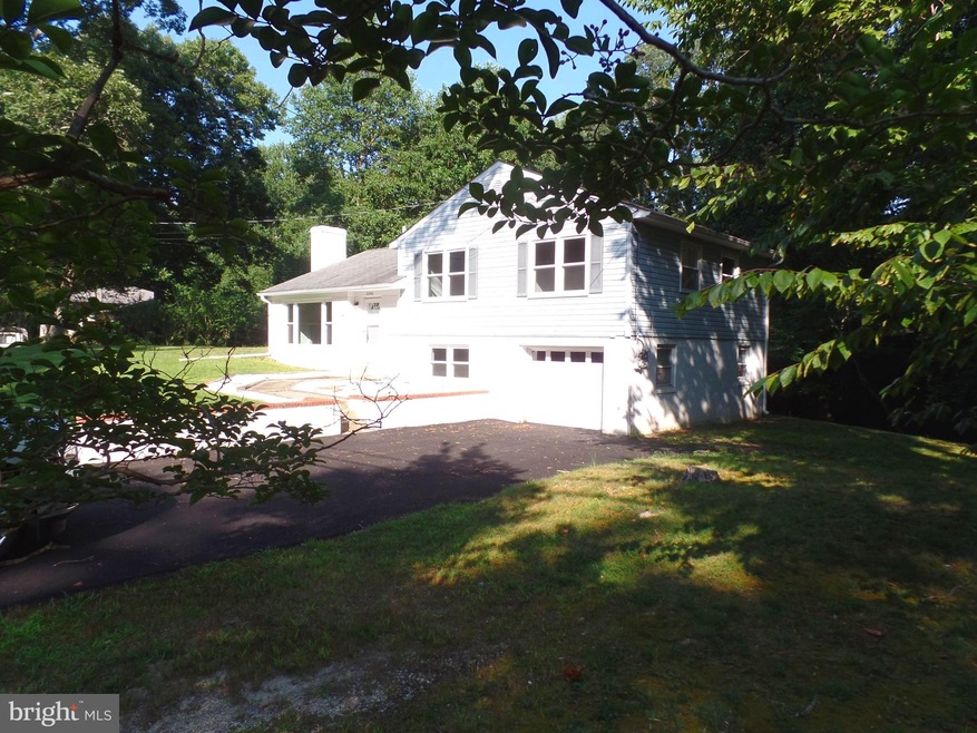 23240 Town Creek Dr, Lexington Park, MD 20653 - photo 1