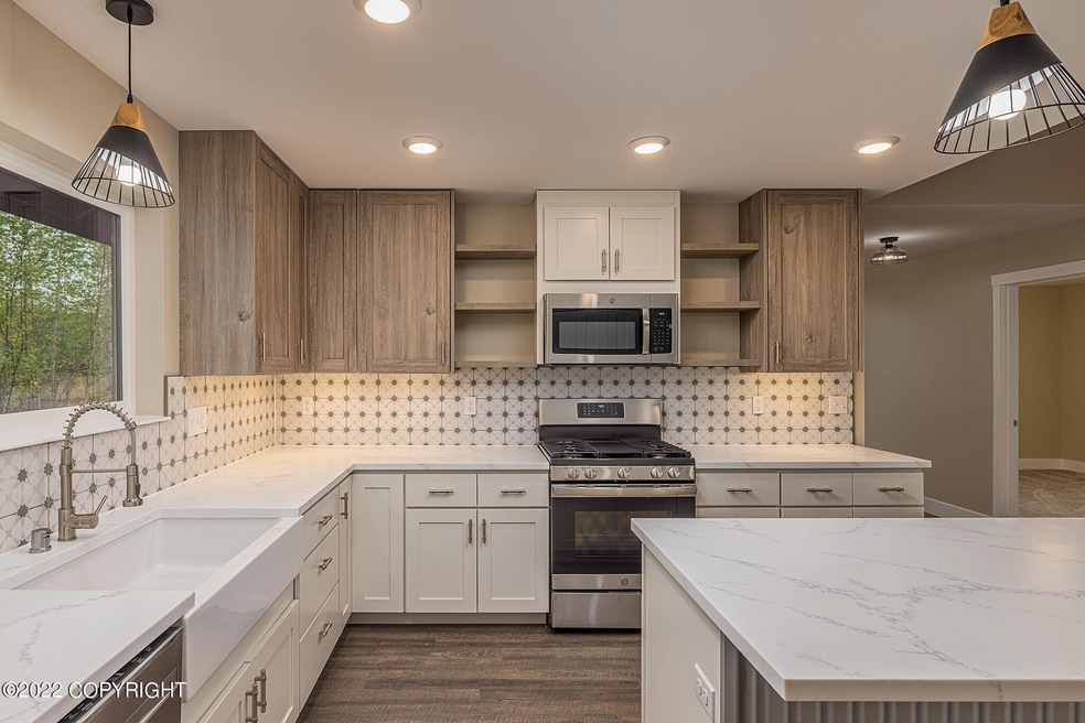 10501 W Glacier Peak Dr, Wasilla, AK 99623 - photo 1