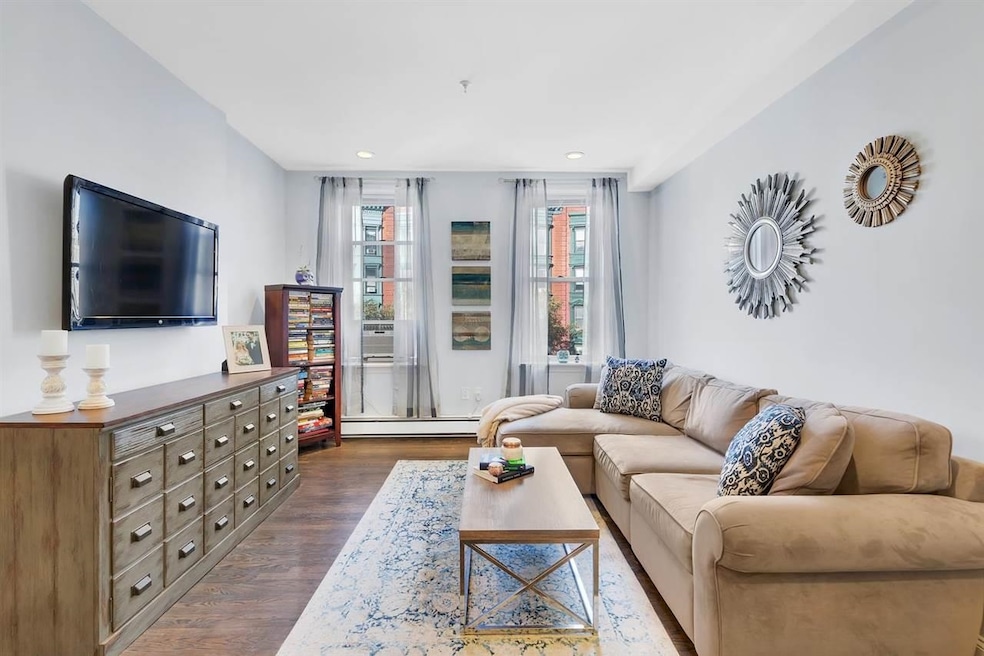 1107 Washington St unit 6, Hoboken, NJ 07030 - photo 1