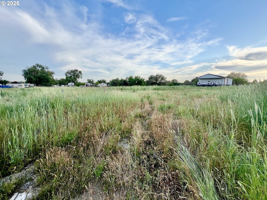 647 Browndell Ln, Stanfield, OR 97875 - photo 1