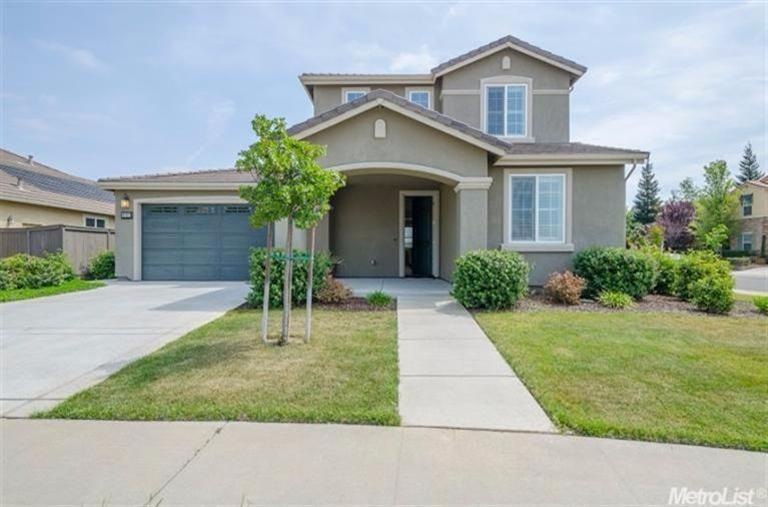 Welcome home! 3 bay garage and possible RV access 