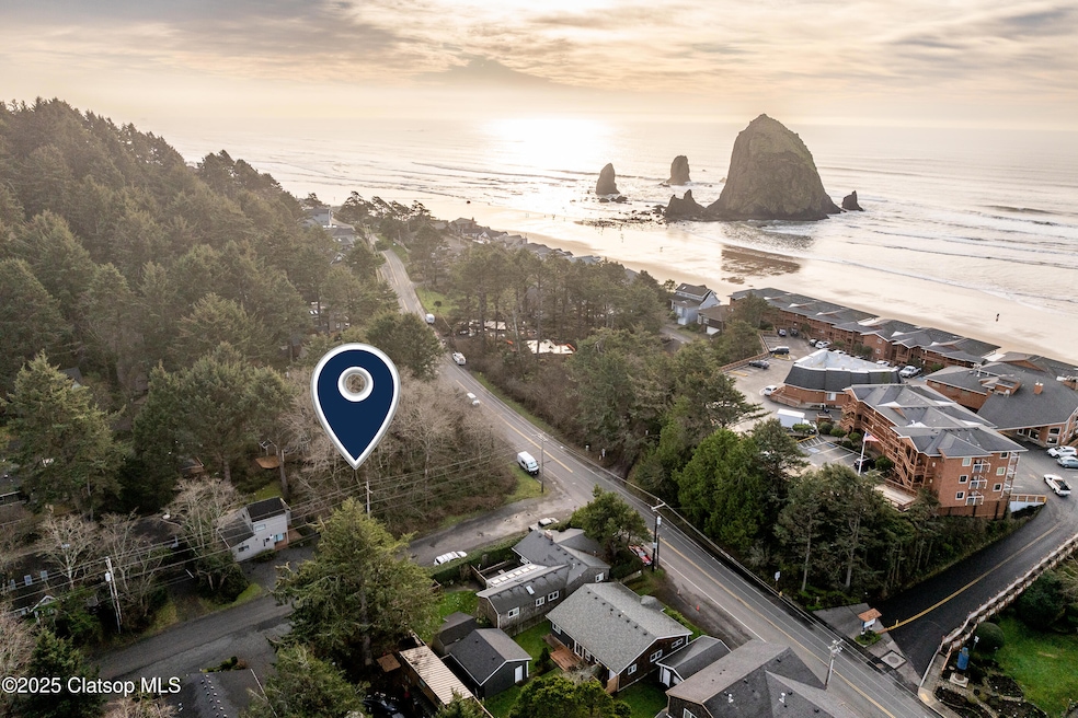 Johnson-Lot_6903-Cannon_Beach-017-Broken