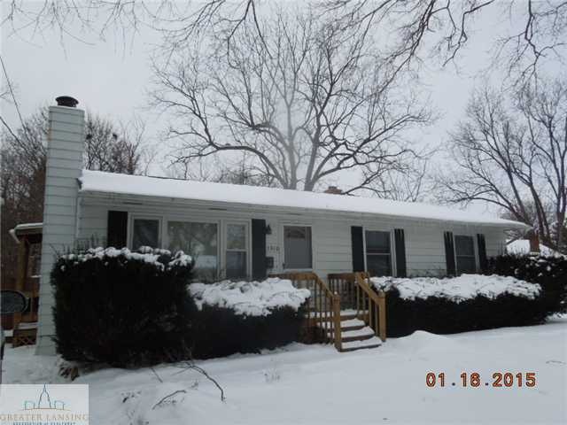 3910 Donald St, Lansing, MI 48910 - photo 1