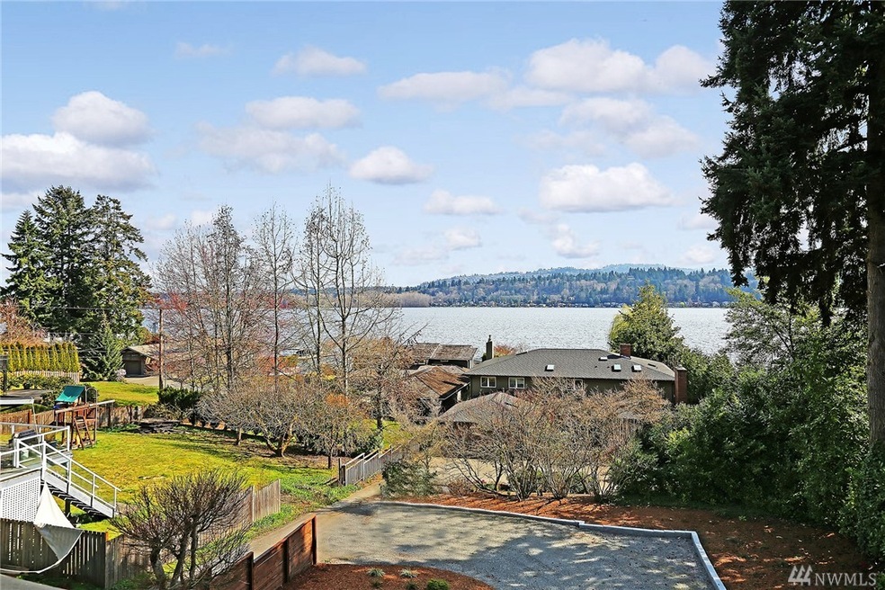 4854 E Mercer Way, Mercer Island, WA 98040 - photo 1