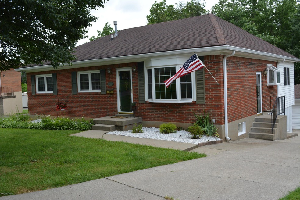 8223 Delido Rd, Louisville, KY 40219 - photo 1