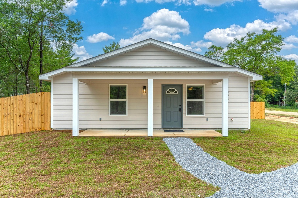 1-web-or-mls-77 Country Blvd Exterior-1