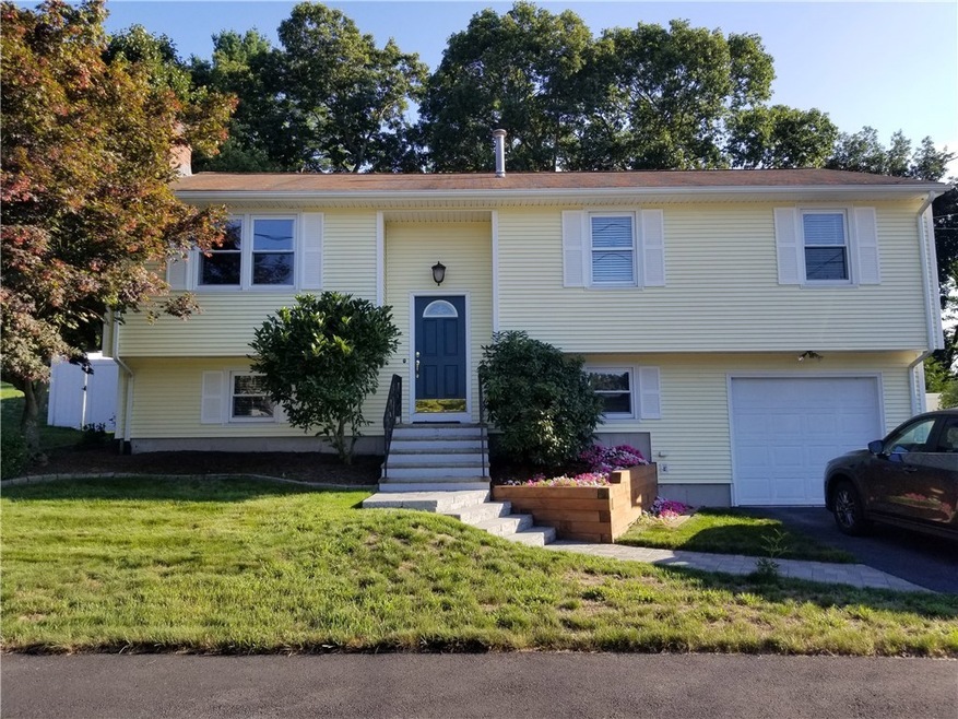 21 Red Barn Ct, Cranston, RI 02920 - photo 1