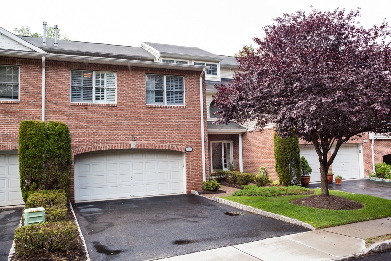 8 Mcmanus Ct unit 6, West Orange, NJ 07052 - photo 1