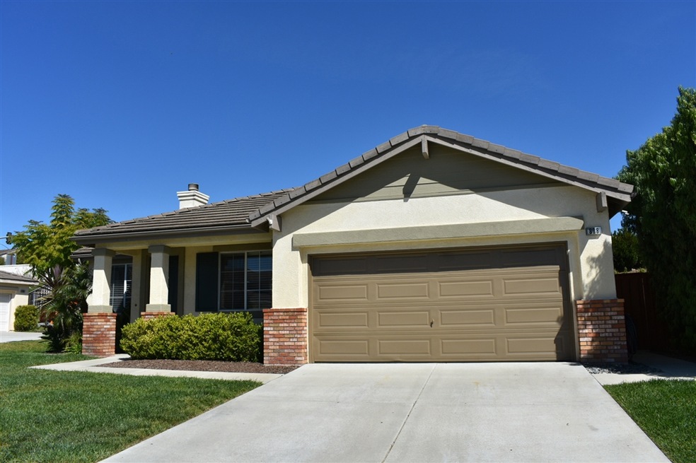 888 Panella Ct, Oceanside, CA 92057 - photo 1