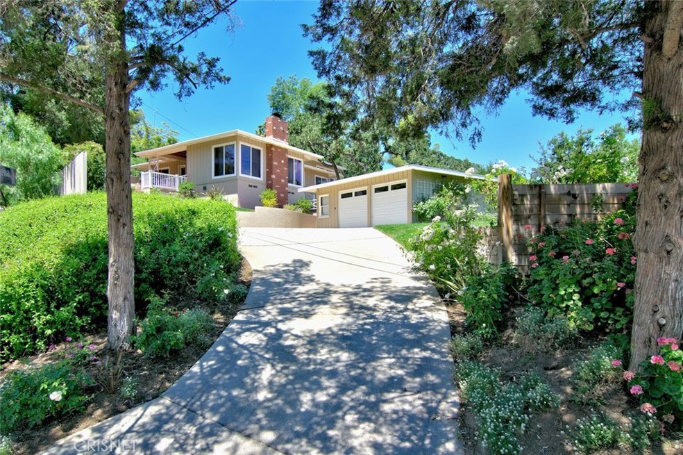 21503 Marchena St, Woodland Hills, CA 91364 - photo 1