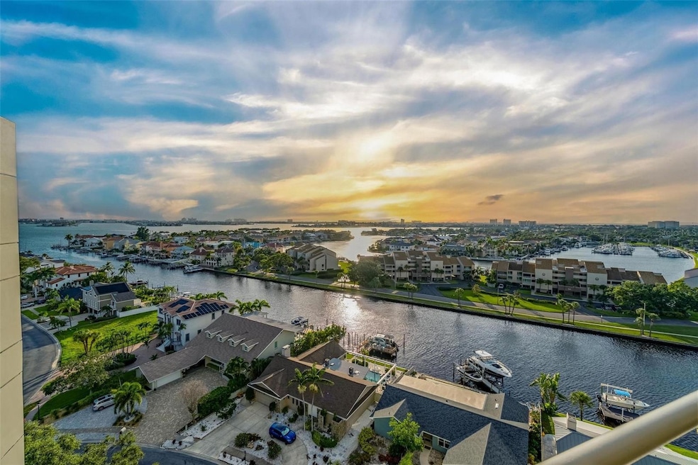 5950 Pelican Bay Plaza S unit PH-2D, Gulfport, FL 33707 - photo 1