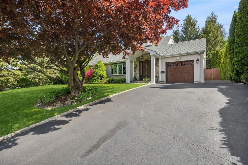 4 Maple Ct, Rye Brook, NY 10573 - photo 1