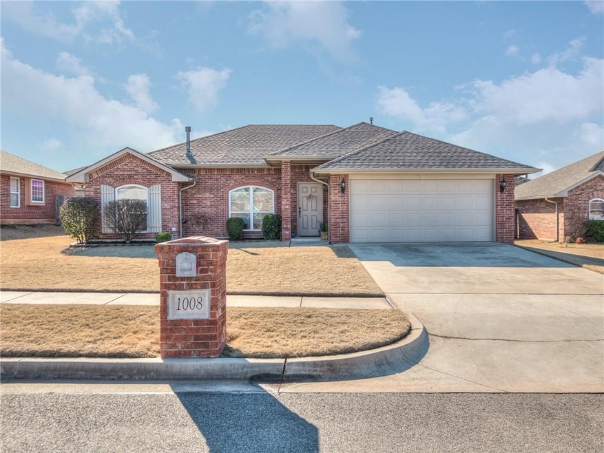 1008 Falco Concolor Dr, Norman, OK 73072 - photo 1