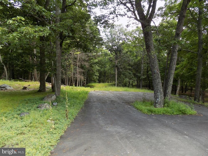 181 Mockingbird Ct, Lehman, PA 18324 - photo 1