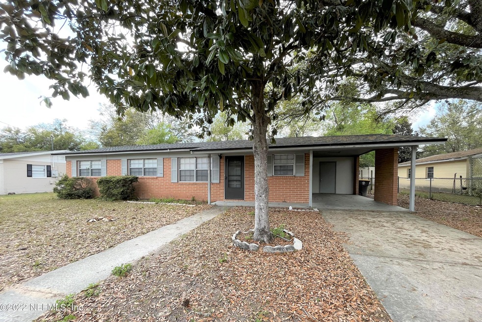 5018 Mcmanus Dr, Jacksonville, FL 32210 - photo 1