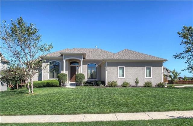 9633 Appleridge Ln, Lenexa, KS 66227 - photo 1