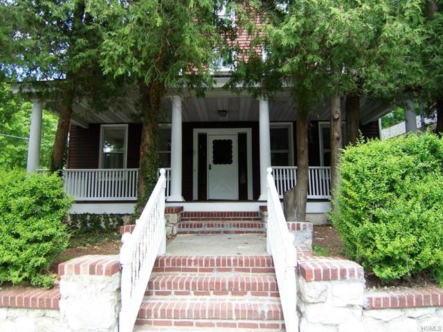 33 Old Post Rd S, Croton On Hudson, NY 10520 - photo 1