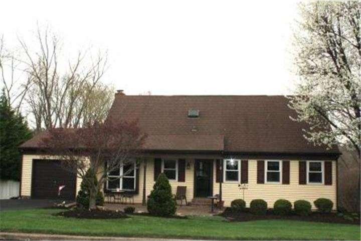 252 Wheatsheaf Ln, Langhorne, PA 19047 - photo 1