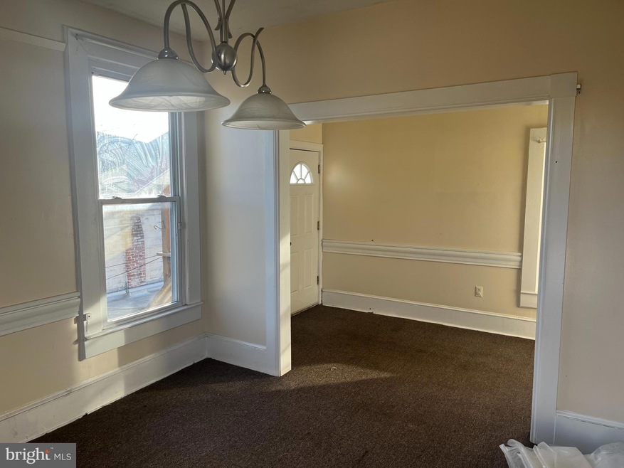 125 S Main St unit APARTMENT 1, Edinburg, VA 22824 - photo 1