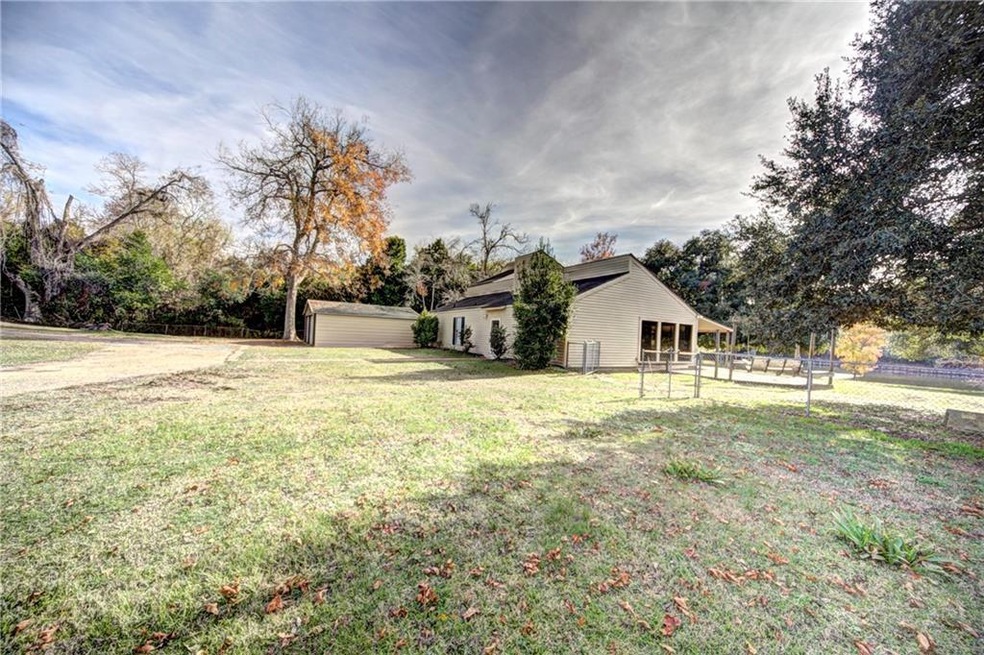 Front of house with 2 car garage