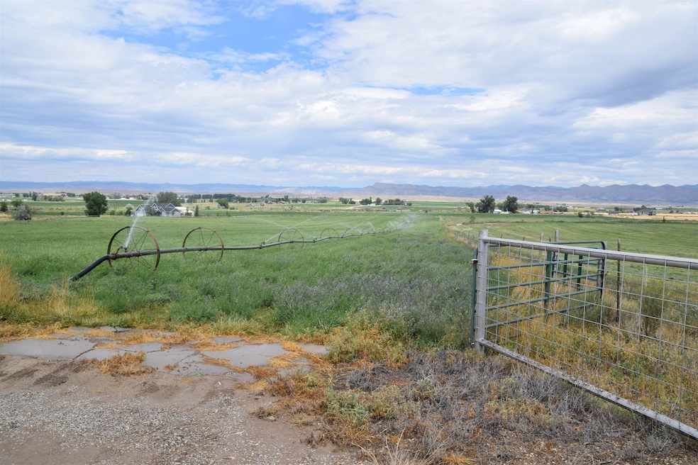 1658 O Rd, Loma, CO 81524 - photo 1