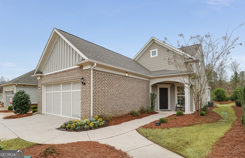 5729 Grapewood St, Hoschton, GA 30548 - photo 1