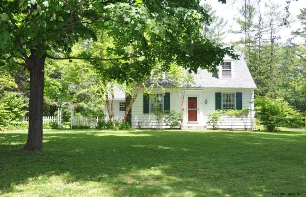 454 New Scotland Rd S, New Scotland, NY 12159 - photo 1