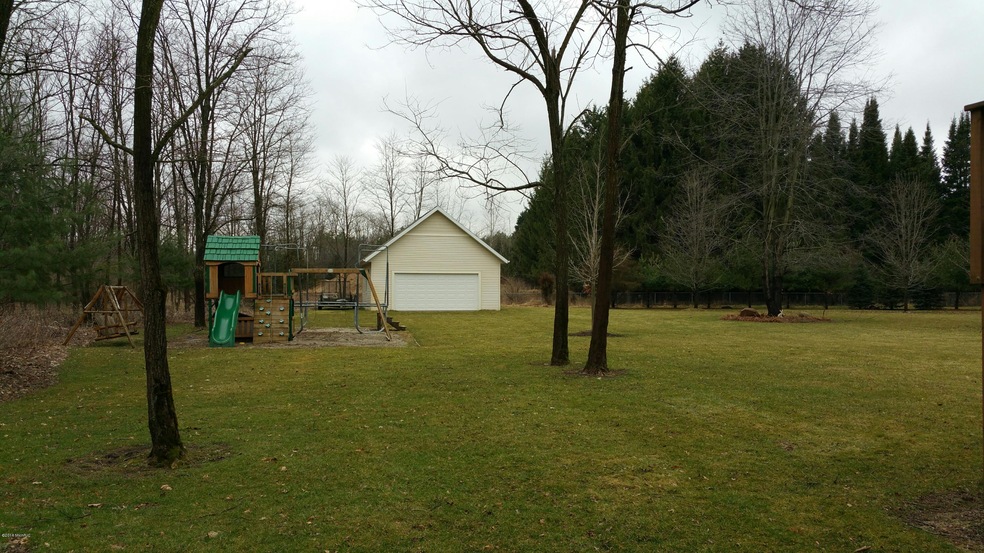 93 Foleys Grade unit 63, Lowell, MI 49331 - photo 1