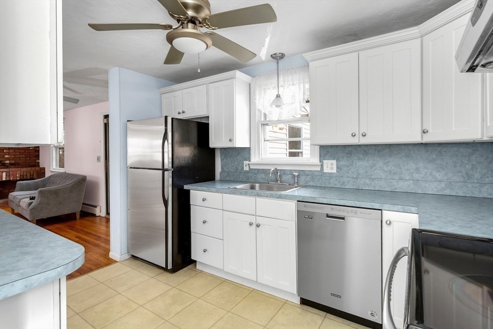 955 Summer St, Franklin, MA 02038 - photo 1