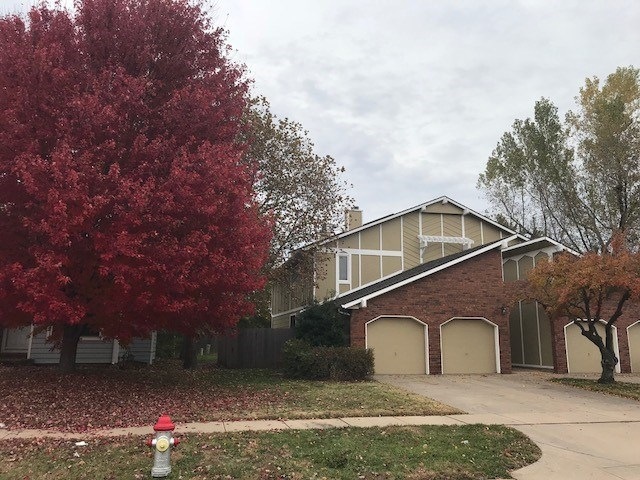Garage door on the left belongs to Unit #4 AGDO