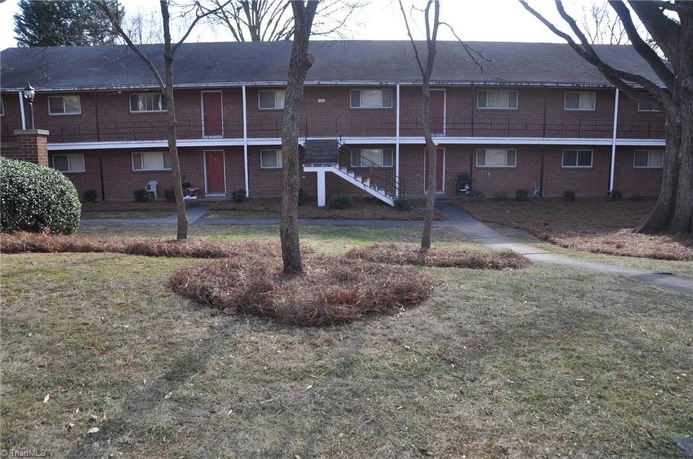 1608 W Northwest Blvd unit G, Winston Salem, NC 27104 - photo 1
