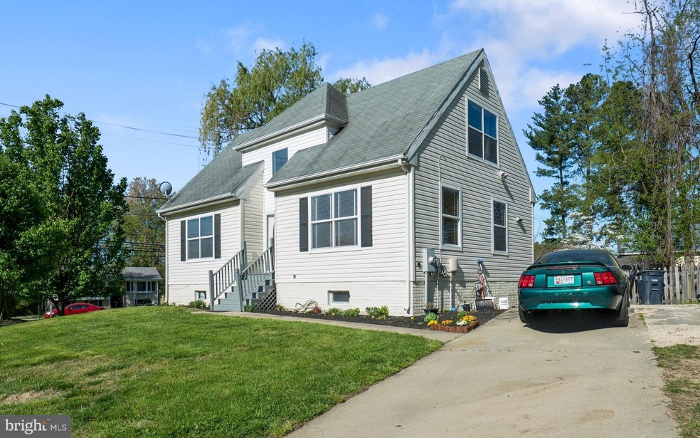 6000 Pemberton Ln, Hyattsville, MD 20785 - photo 1