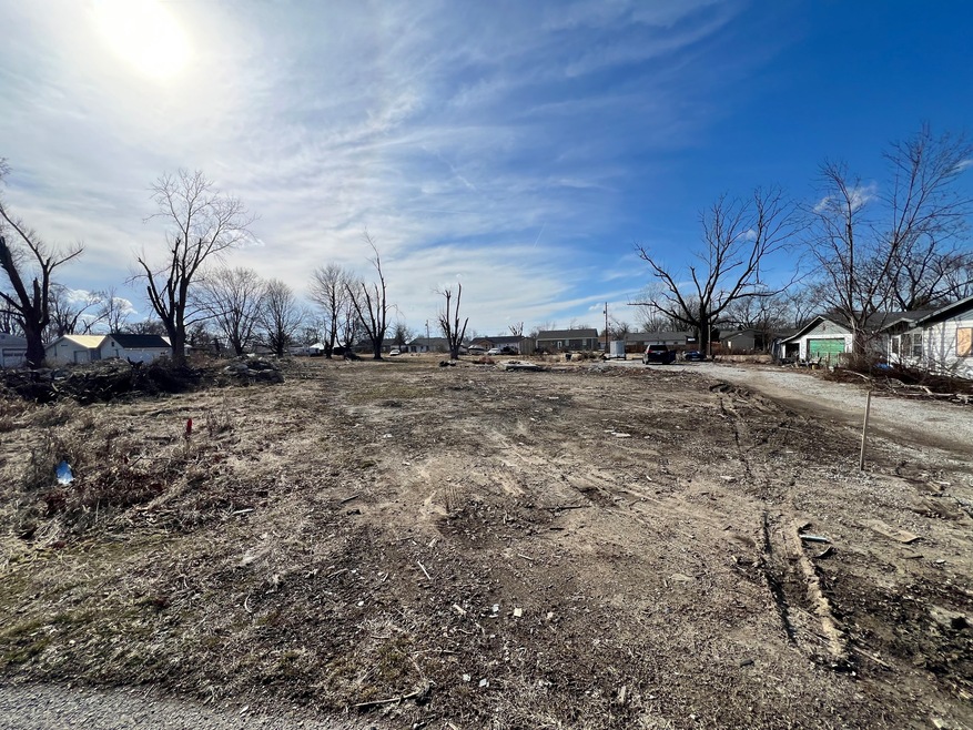 150 S Railroad St, Whiteland, IN 46184 - photo 1