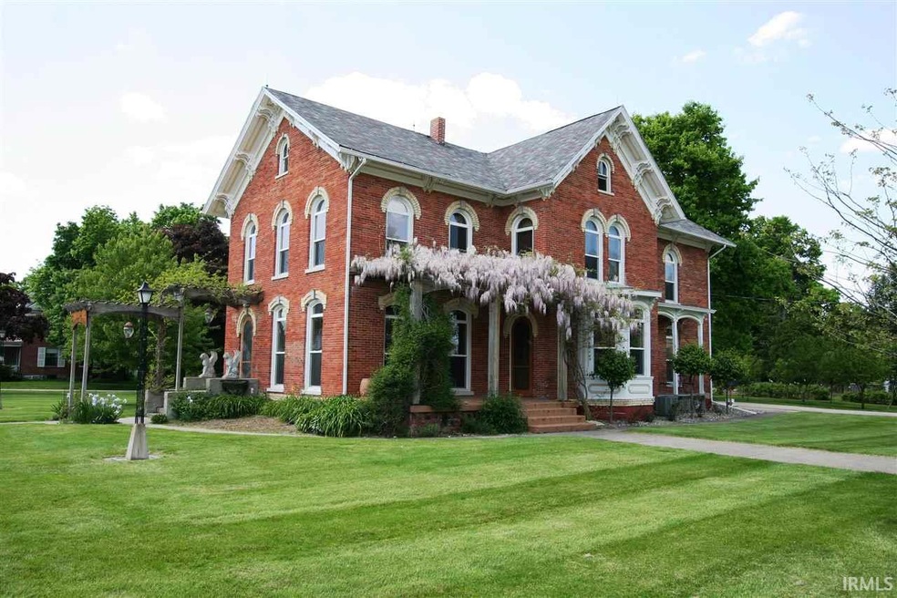 501 Defiance St, Howe, IN 46746 - photo 1