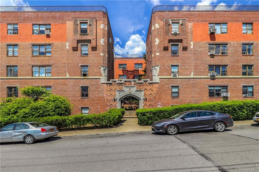 Summit Gardens unit 2E, Port Chester, NY 10573 - photo 1