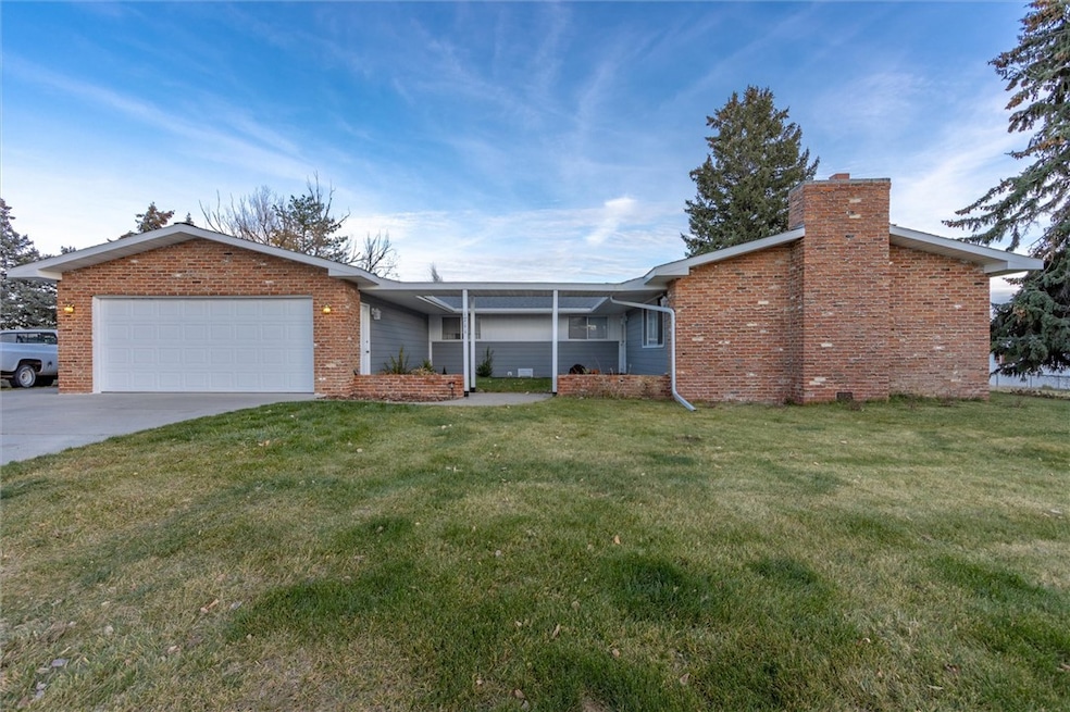 1711 Clubhouse Way, Billings, MT 59105 - photo 1