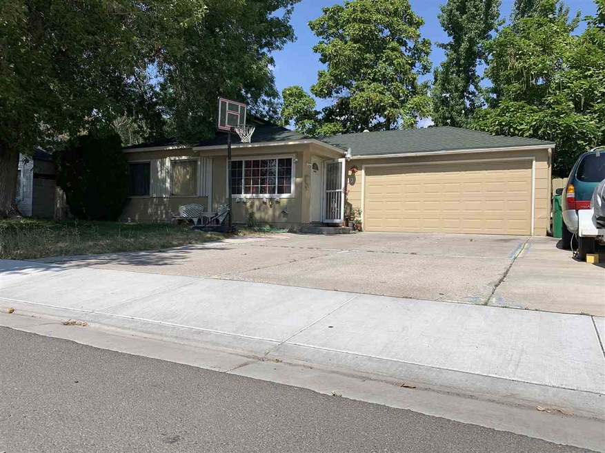 10 E L St, Sparks, NV 89431 - photo 1