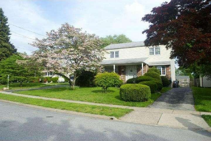 213 Susan Dr, Elkins Park, PA 19027 - photo 1