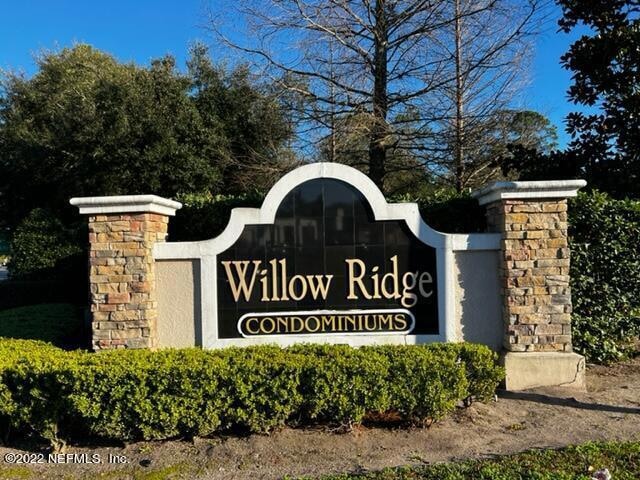 FRONT GATES