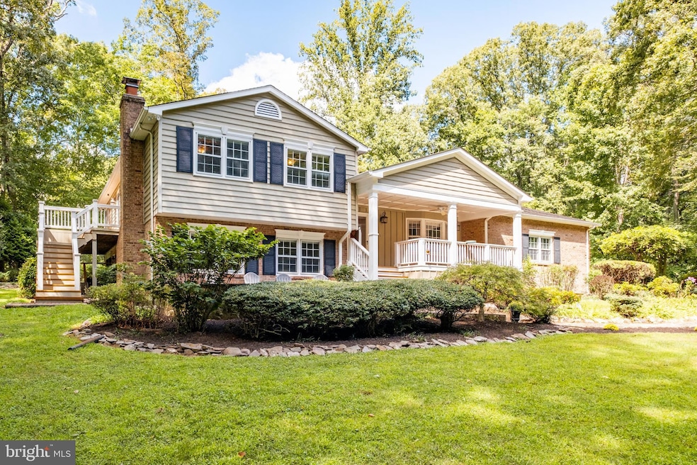 Under Contract $1,127,999 • Co-Listing Agent