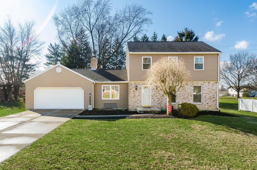 79 Lakeview Dr, Thornville, OH 43076 - photo 1