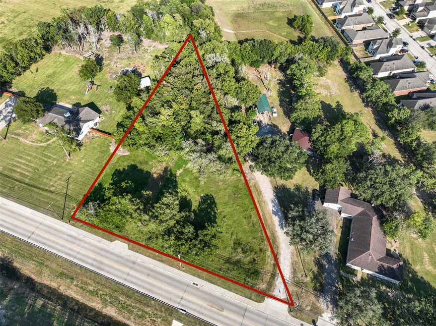 0 S Johnson St unit 73866174, Alvin, TX 77511 - photo 1