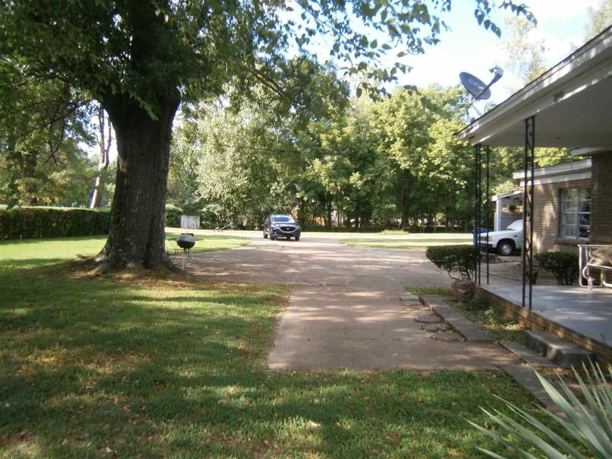 1304 Bridgewater Rd, Cordova, TN 38018 - photo 1