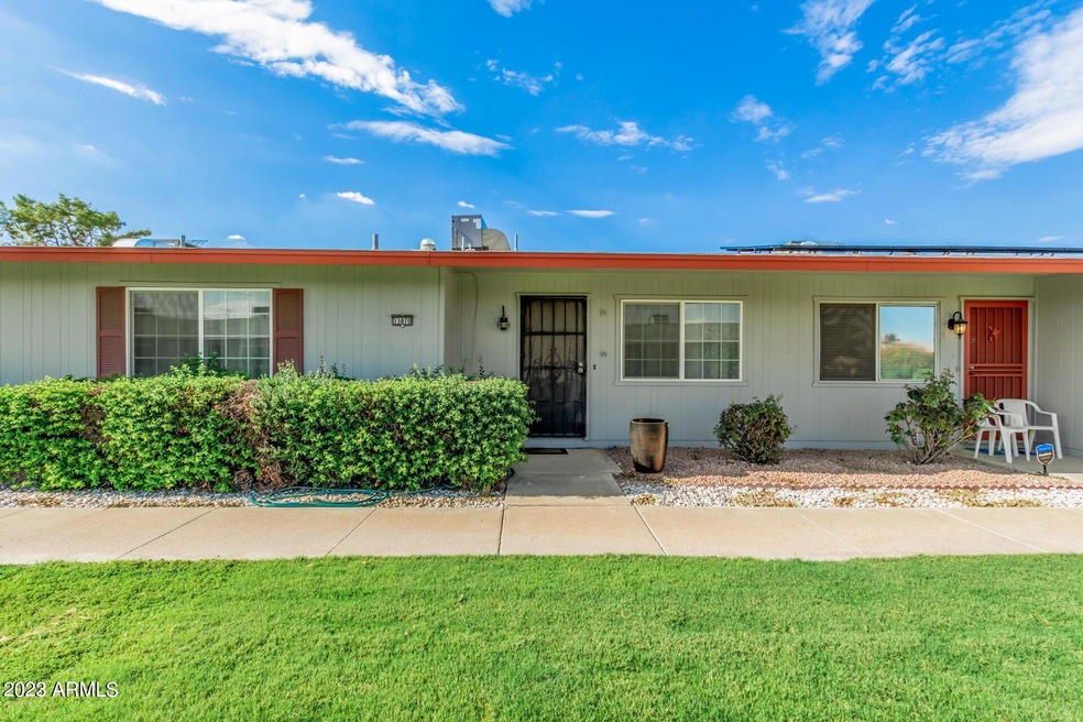 13870 N Newcastle Dr, Sun City, AZ 85351 - photo 1