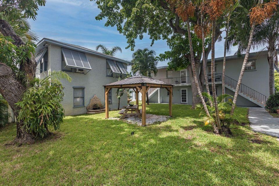 4205 N Flagler Dr unit 4, West Palm Beach, FL 33407 - photo 1