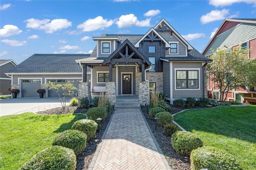 1907 SW 19th St, Ankeny, IA 50023 - photo 1