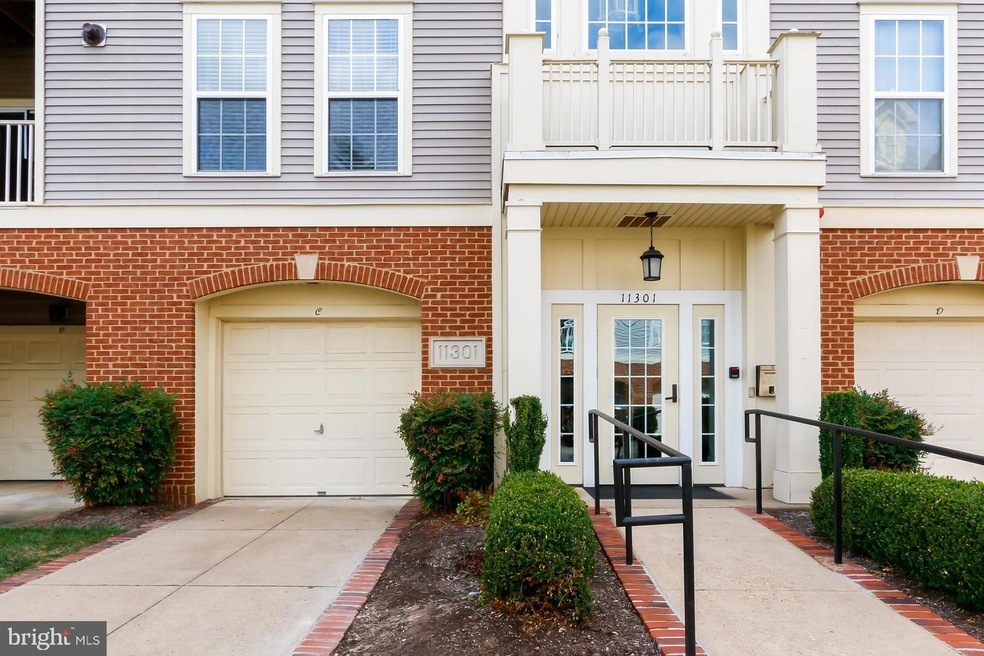 11301 Westbrook Mill Ln unit 201, Fairfax, VA 22030 - photo 1